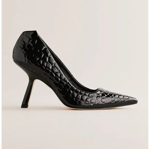 Reformation Skylar Pump Heels Black Croc 7.5